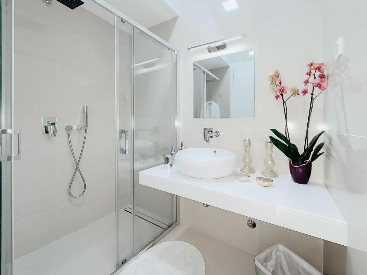 Montesun Apartments Bečići Boreti Extérieur photo