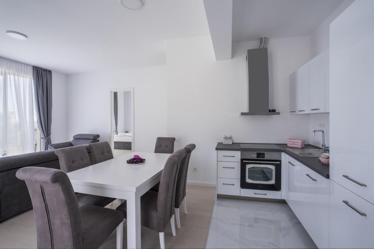 Montesun Apartments Bečići Boreti Extérieur photo