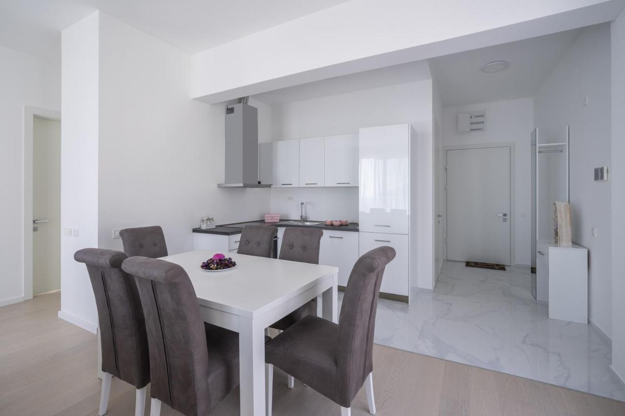 Montesun Apartments Bečići Boreti Extérieur photo