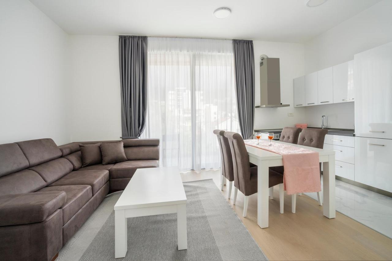 Montesun Apartments Bečići Boreti Extérieur photo